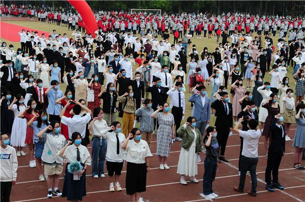 德外學(xué)子成人禮：今天起，我把責(zé)任扛在肩上