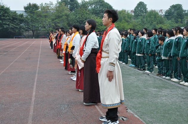 誦讀中華傳統(tǒng)國學(xué)經(jīng)典，踐行“五個(gè)學(xué)會三個(gè)規(guī)范”2.jpg